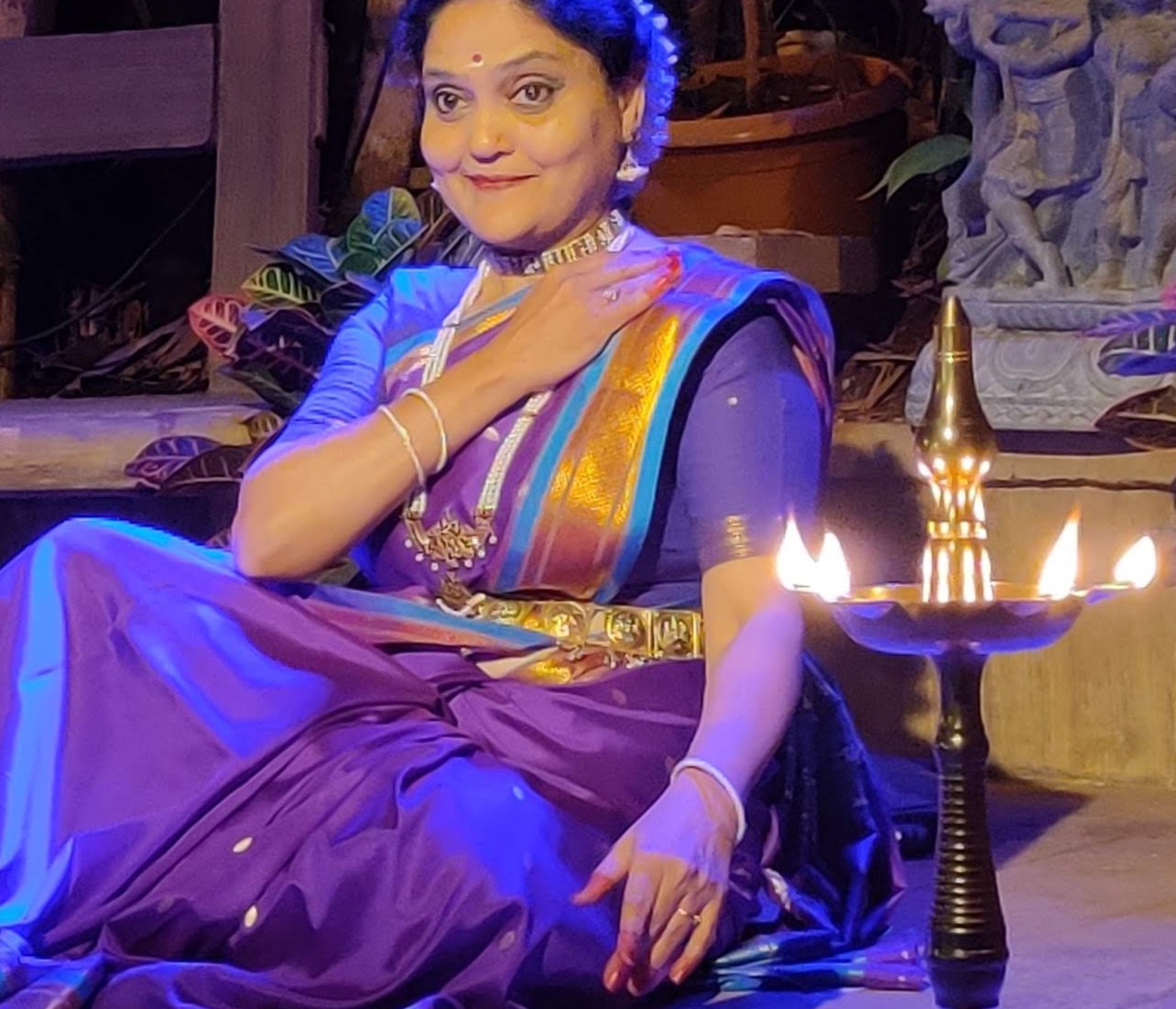 Classical performance with oil lamp